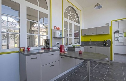 Sainte-Honorine-des-Pertes House | Holiday Home in Bayeux near the Sea
