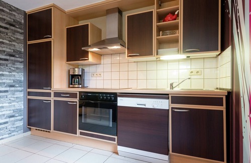 Ovifat House | Holiday Home in Ovifat near Lake Robertville
