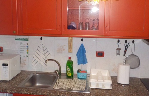 Valleggia House | Holiday Home 'In Campagna Al Mare' with Sea View and Private Terrace
