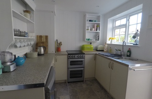Exmouth House | Holiday Home in Central Exmouth Grade 2 listed character property, very charming