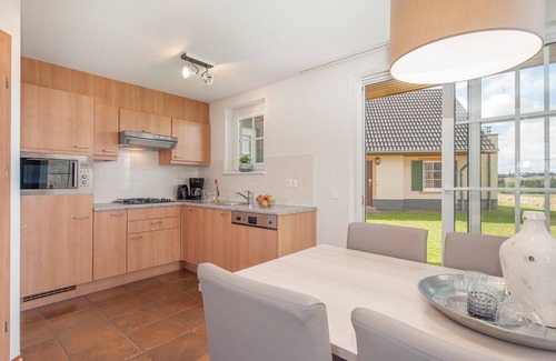 Ediger House | Holiday Home in Cochem with Garden Terrace