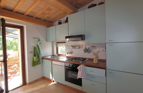 Cossignano House | Holiday Home in Cossignano with Pool