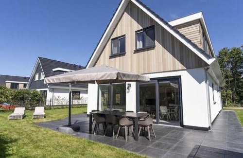 De Koog House | Holiday Home in De Koog near the Sea