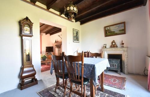 Gannay-sur-Loire House | Holiday Home in Decize near Beach