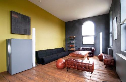 Anhee House | Holiday home in Denee for 21 people, cleaning included