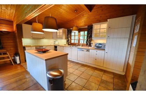 Weris House | Holiday Home in Durbuy with Garden