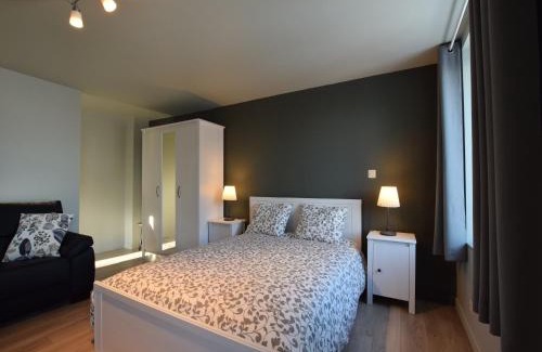 Florenville House | Holiday Home in Florenville with Garden