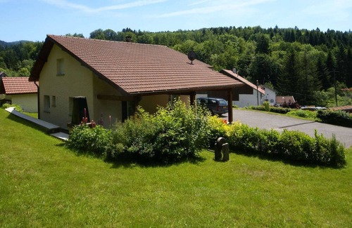 Haut-du-Them-Chateau-Lambert House | Holiday home in Le Haut-Du-Them, a drive from nature reserve