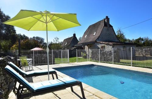 Gramat House | Holiday Home in Gramat with Private Pool