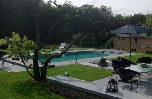 Niveze House | Holiday Home in Jalhay Near the Spa
