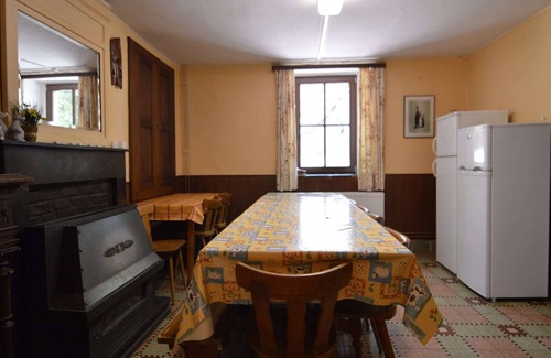 Grimonster House | Holiday Home in La Rouge Minière Nature Haven