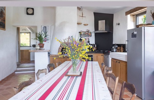 Mazeyrolles House | Holiday Home in Mazeyrolles with Garden