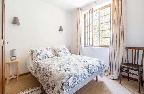 Montclus House | Holiday Home in Montclus near river