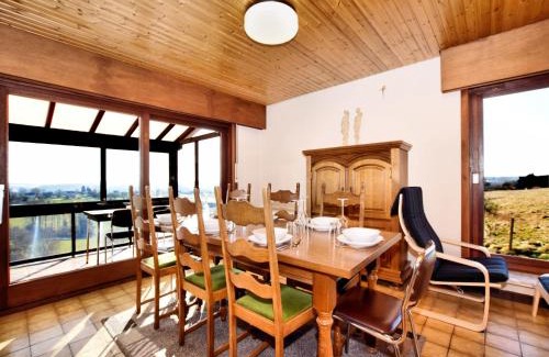 Nadrin House | Holiday home in Nadrin with private terrace