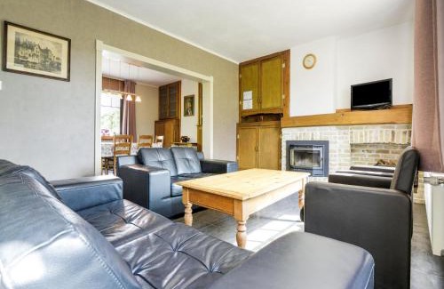 Vleteren House | Holiday Home in Oostvleteren with Garden