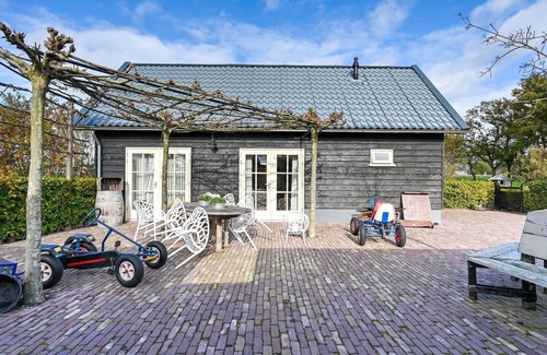 Overberg Villa | Holiday home in Overberg with private garden and terrace