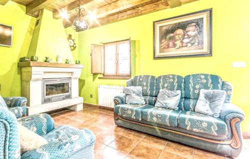 Trescares House | Holiday home in rural area with mountain view in Trescares