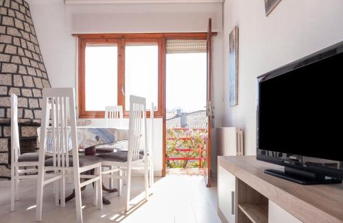A Lanzada House | Holiday Home in Sanxenxo near Beach