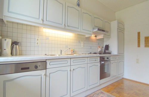 Sweikhuizen House | Holiday Home in Sittard with Pool