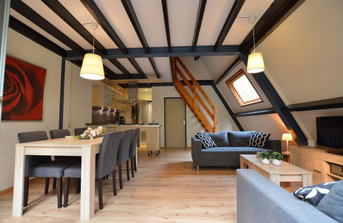 Stramproy House | Holiday Home in Stramproy near Nature