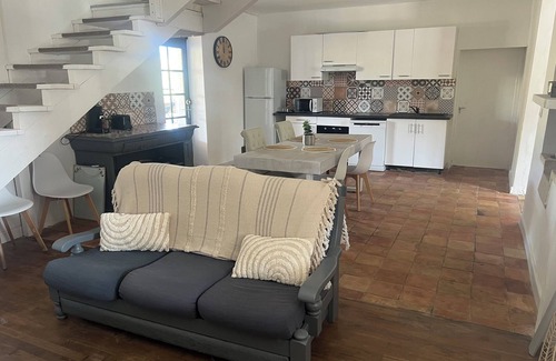 Monflanquin House | Holiday home in the countryside, private swimming pool not overlooked, peace and quiet guaranteed