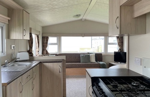 Swalecliffe House | Holiday home in Whitstable - 5 mins from the beach