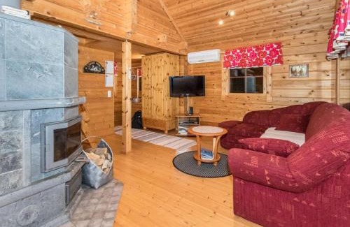 Iisalmi House | Holiday Home Käenpesä by Interhome