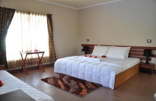 Kelaa Hotel | Holiday Home Kelaa by eMzaz