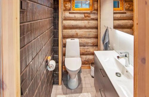 Pyhatunturi House | Holiday Home Kelohippu 1 by Interhome