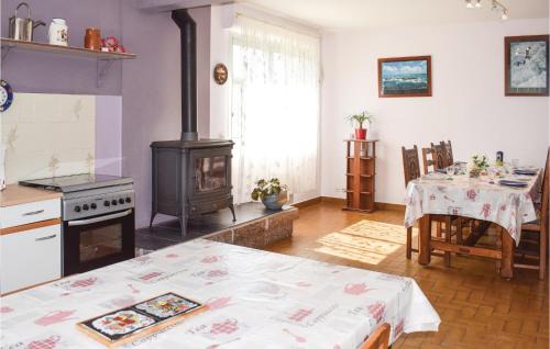 Ploubezre House | Holiday Home Kerguigniou