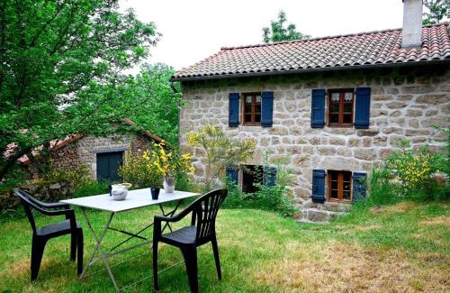 Vielprat House | Holiday Home L'Assemblée by Interhome
