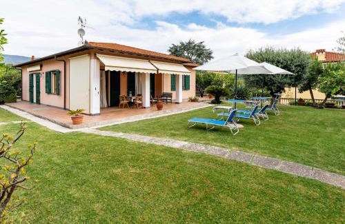 Diano Castello House | Holiday Home La Casetta by Interhome