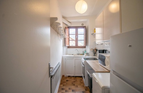 Olmeto House | Holiday Home 'La Maison De Mina' with Sea View, Shared Terrace and Wi-Fi