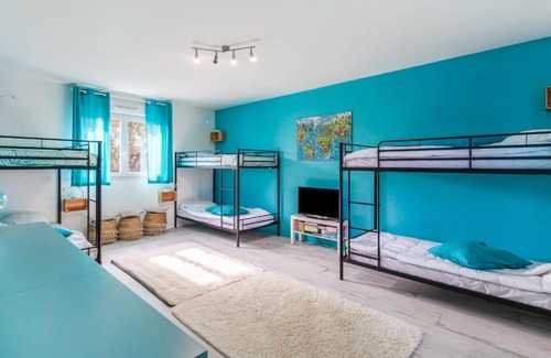 Aureilhan House | Holiday Home la tuilerie by Interhome