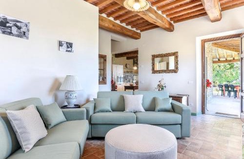 Molazzana House | Holiday Home Le Bore - CNG123 by Interhome