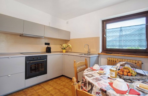 Plan D'introd House | Holiday Home 'Le Cré Appartamento 2' with Mountain View, Shared Garden and Wi-Fi