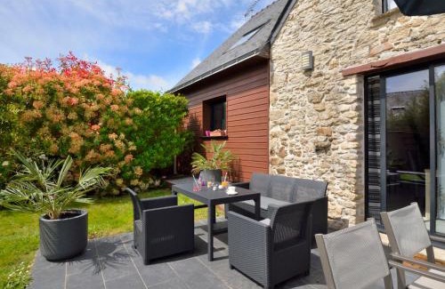 Besne House | Holiday Home Le Graffi'Ty by Interhome