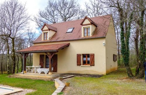 Salviac House | Holiday Home Les Chenes by Interhome