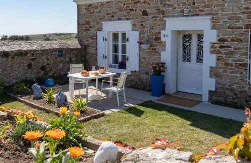 Plogoff House | Holiday Home Les Hortensias by Interhome