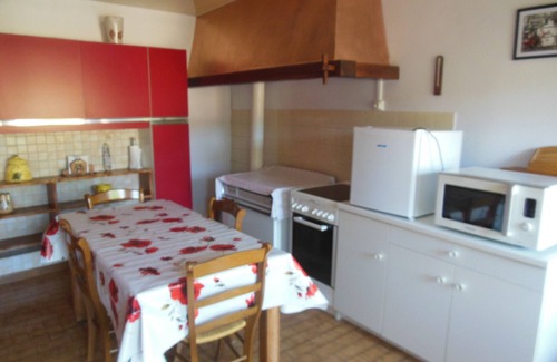 Dortan House | Holiday Home 'Maison De Campagne T3 110 M' with Mountain View, Private Terrace and Wi-Fi