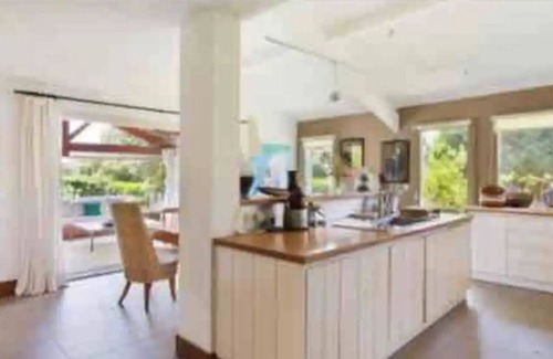 Arbonne House | Holiday Home 'Maison' with Private Pool, Private Terrace and Wi-Fi