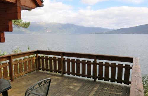 Balestrand House | Holiday Home Maria - FJS114 by Interhome