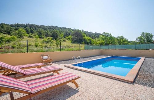 Vratarusa House | Holiday Home Marijana by Interhome