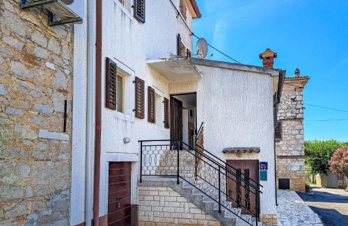 Vrznaveri House | Holiday Home Mirjana by Interhome