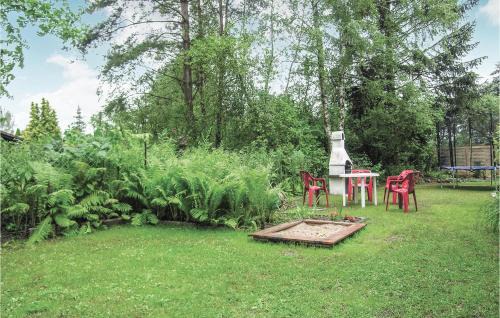 Potrzanowo House | Holiday Home Murowana Goslina Wojnowko
