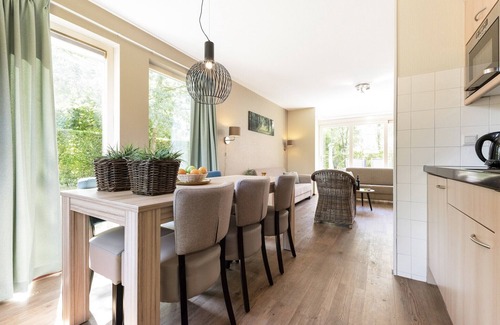 Diessen House | Holiday Home in Diessen near Green Park