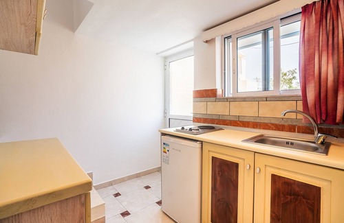 Livadia House | Holiday Home 'Olympus Tilos Apt Double A1 ' with Mountain View, Wi-Fi and Air Conditioning