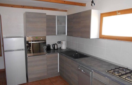 Arles House | Holiday home on a quiet, shady, private property