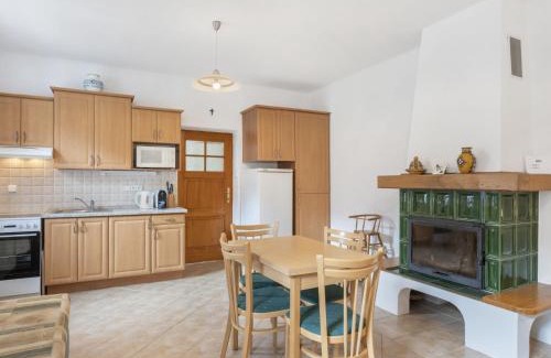 Bechyne House | Holiday Home Parkany 1 by Interhome