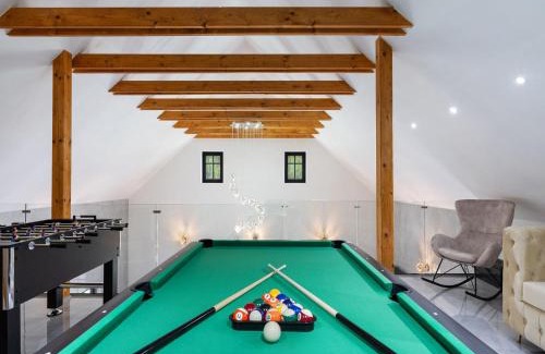Dolni Laz House | Holiday Home Party & Friends Villa by Interhome